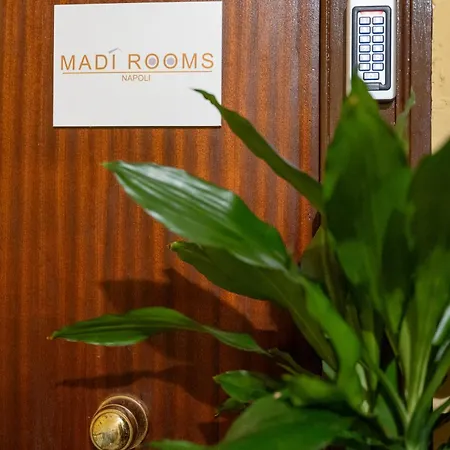 Madi 3* Napoli