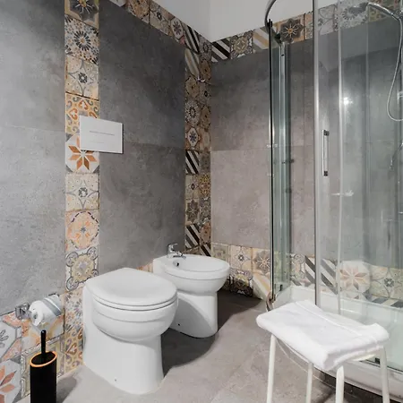 Madi Oda ve Kahvaltı Napoli